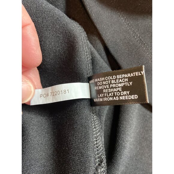 Boston Proper Colorblock Tunic Top M Black White Asymmetrical Neck Modern Chic - Picture 6 of 9